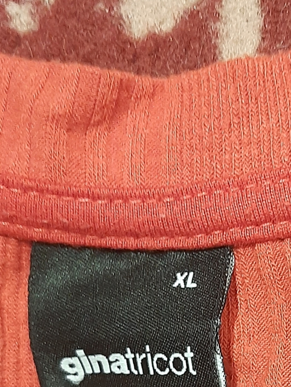 Women’s Ribbed Short-Sleeve Top - Red - Picture 2 of 2